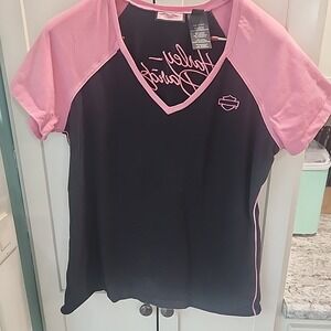 Y2K Harley-Davidson Women's Black and Pink V-Neck T-Shirt Sz L